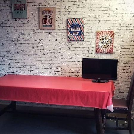 Hotel De La Gare Морле Экстерьер фото