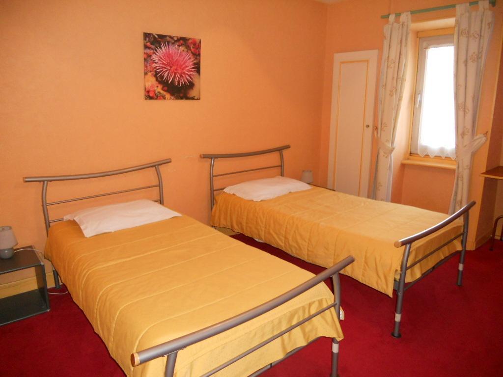 Hotel De La Gare Морле Номер фото